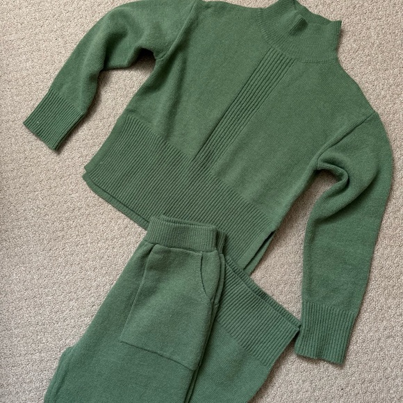 Essnce High Neck Drop Shoulder Split Hem Sweater & Knit Pants - Picture 2 of 4